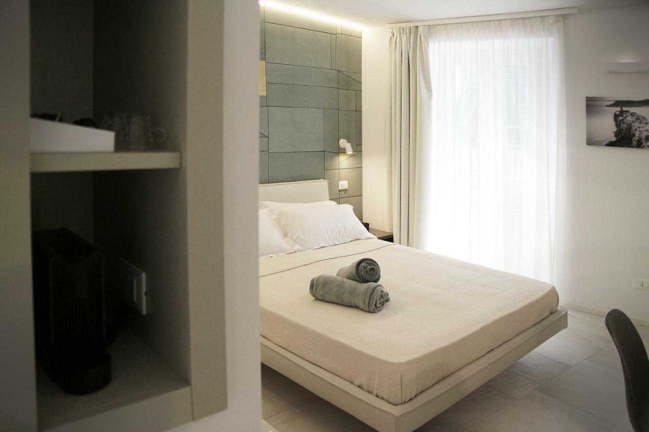 Mada Charm Apartments Terrace&Carugio ヴェルナッツァ エクステリア 写真